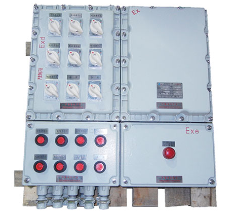 防爆照明動(dòng)力配電箱圖片